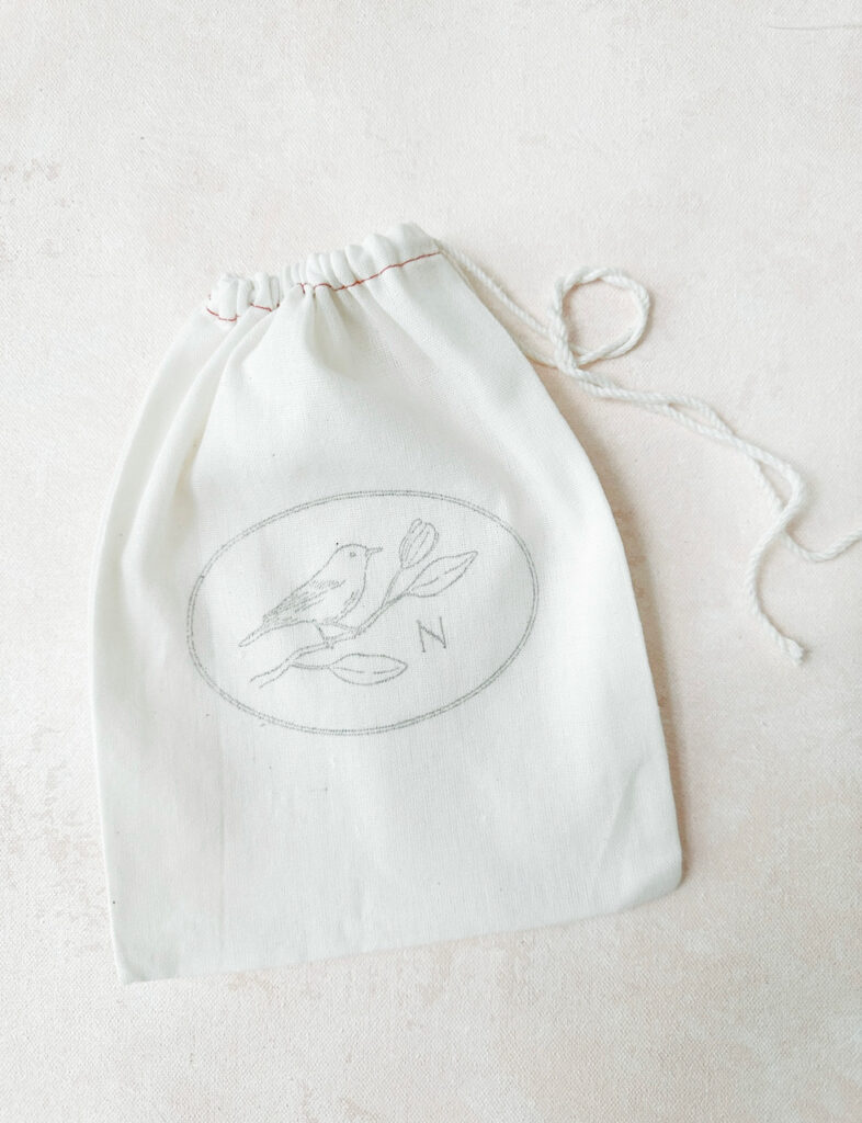 Linen bag to keep facial ice globes clean